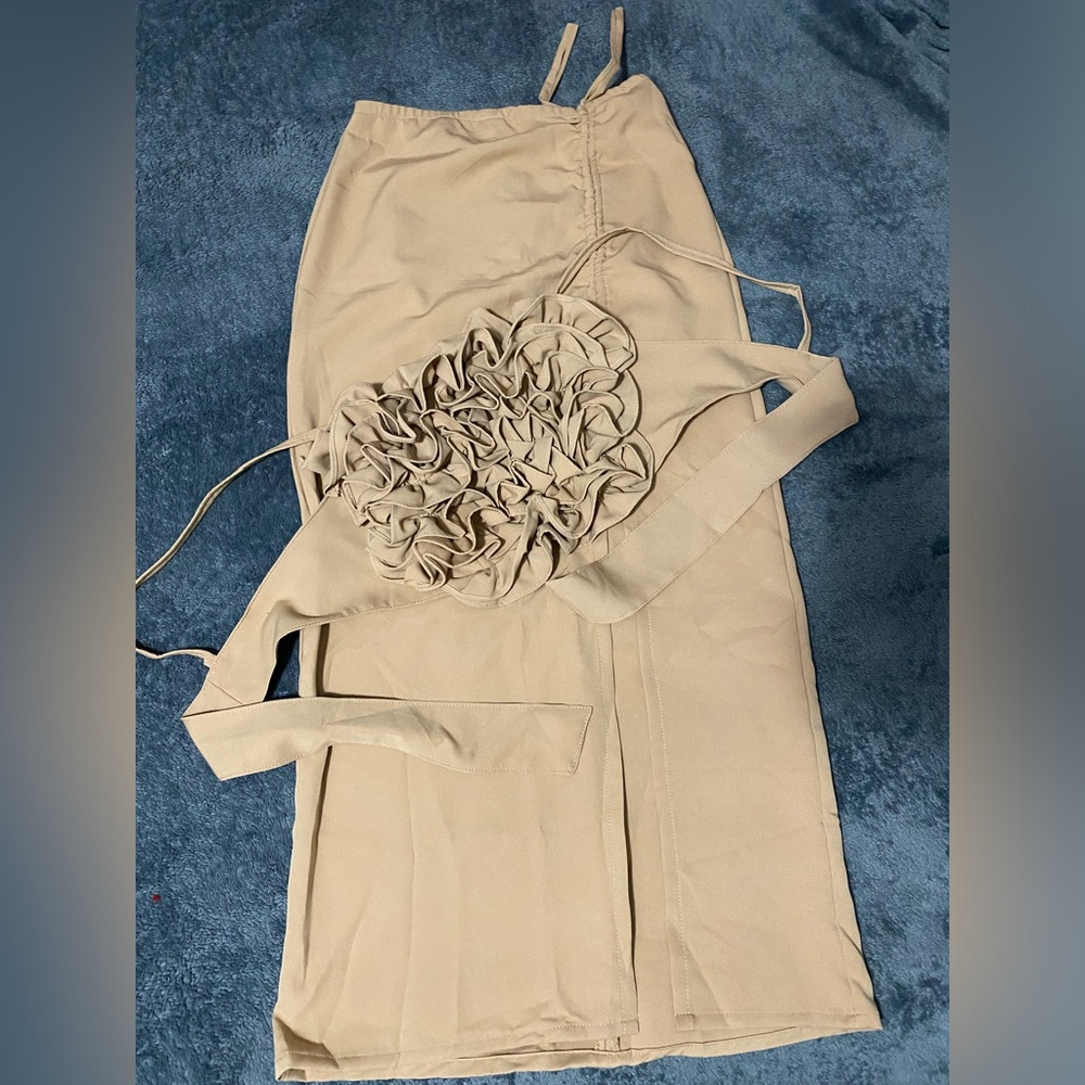 Spectacular set, I have it in size Small and in medium too. totally new
